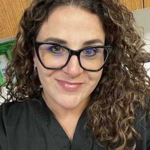 Meet your Posher, Mistelle